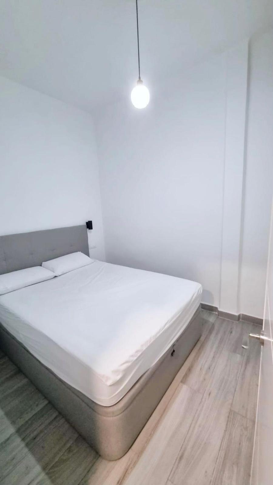 Apartamento Renovado Apartamento En Delicias By Bebalmy *