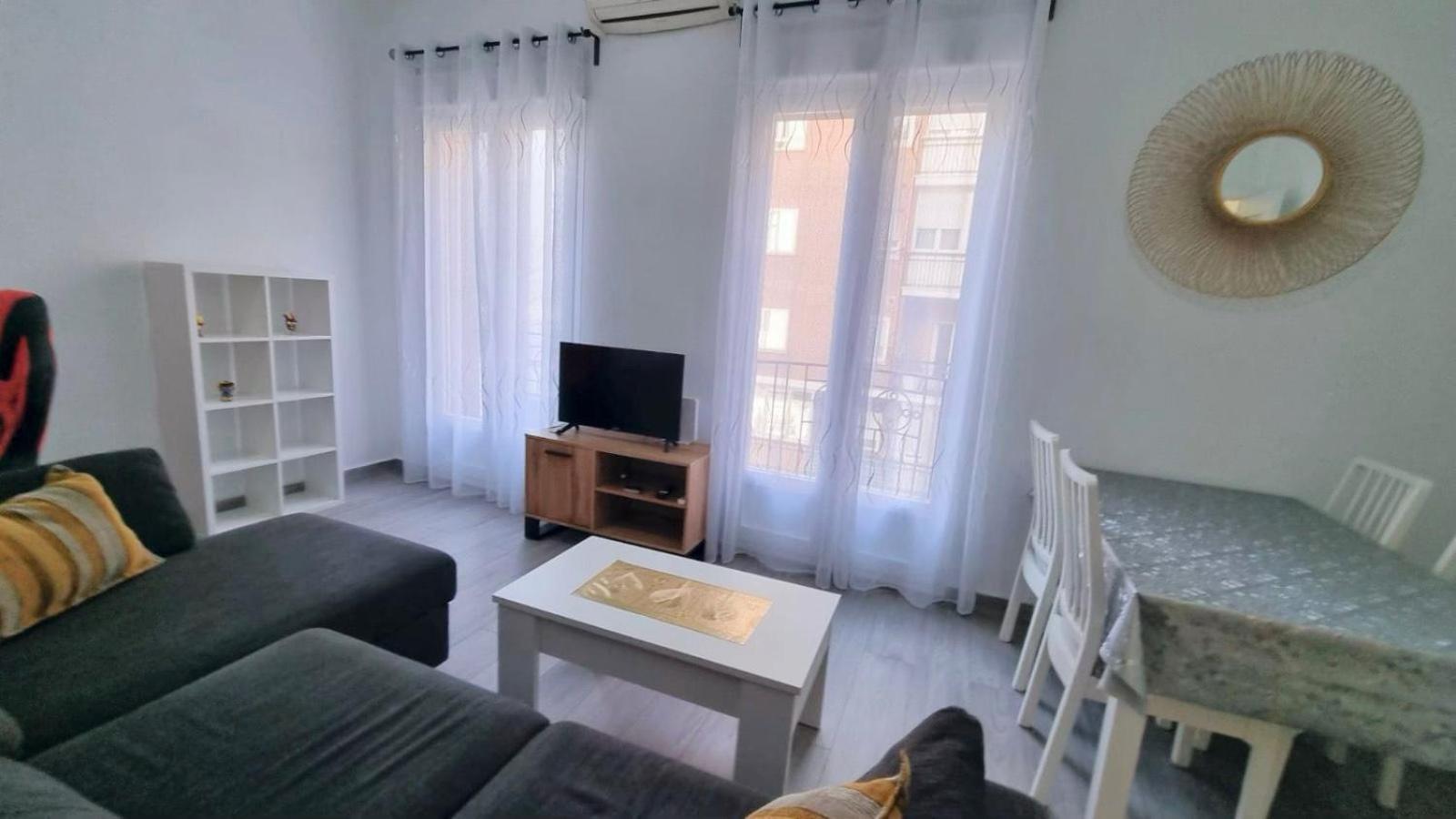 Apartamento Renovado Apartamento En Delicias By Bebalmy